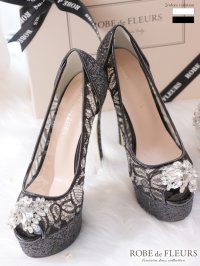 【ROBE de FLEURS/ローブドフルール】総レース×グリッター/ オープントゥパンプス/ ビジューモチーフ付き【ヒール14.5cm】[OF02C]