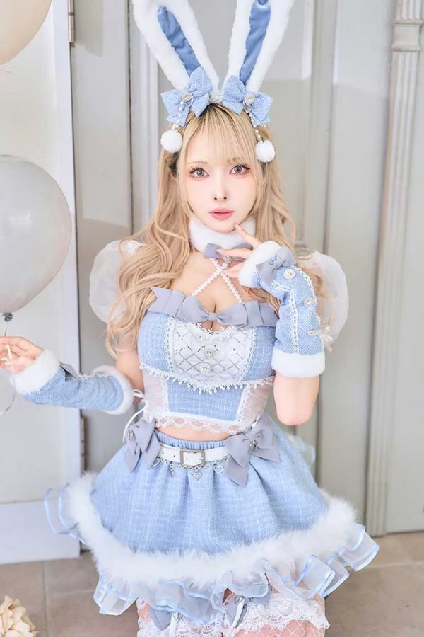 ブルー