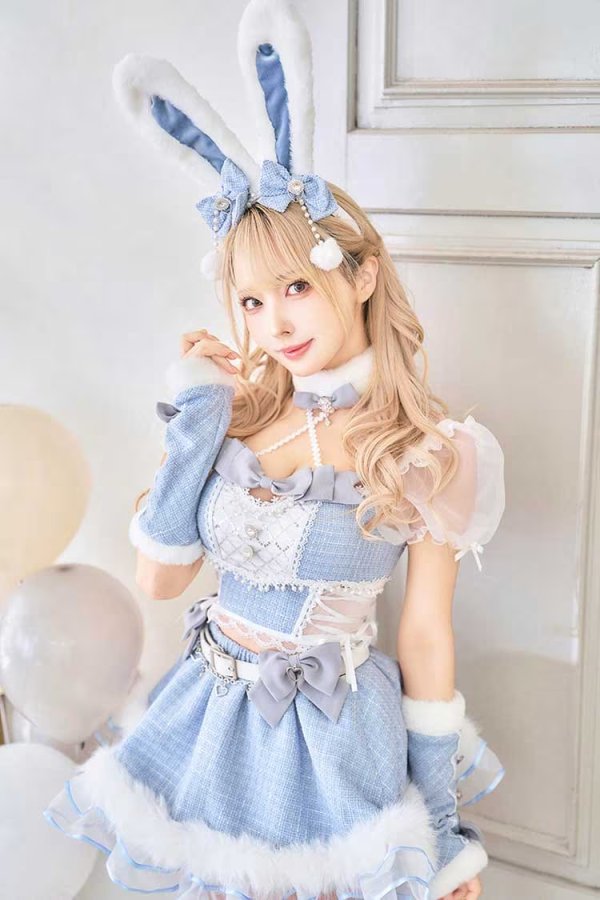 ブルー