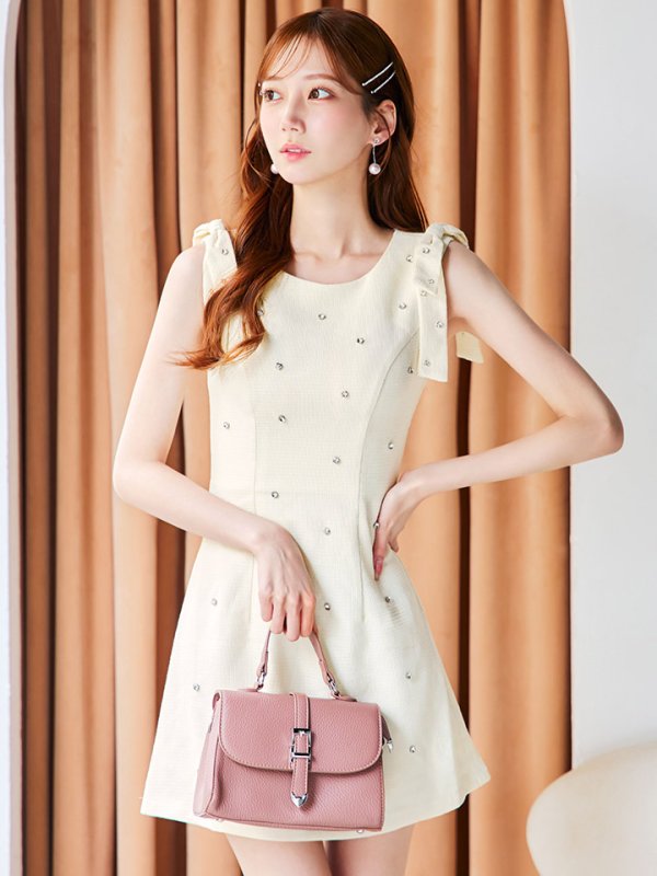 モデル：あすか　身長：170cm　着用サイズ：Sサイズ