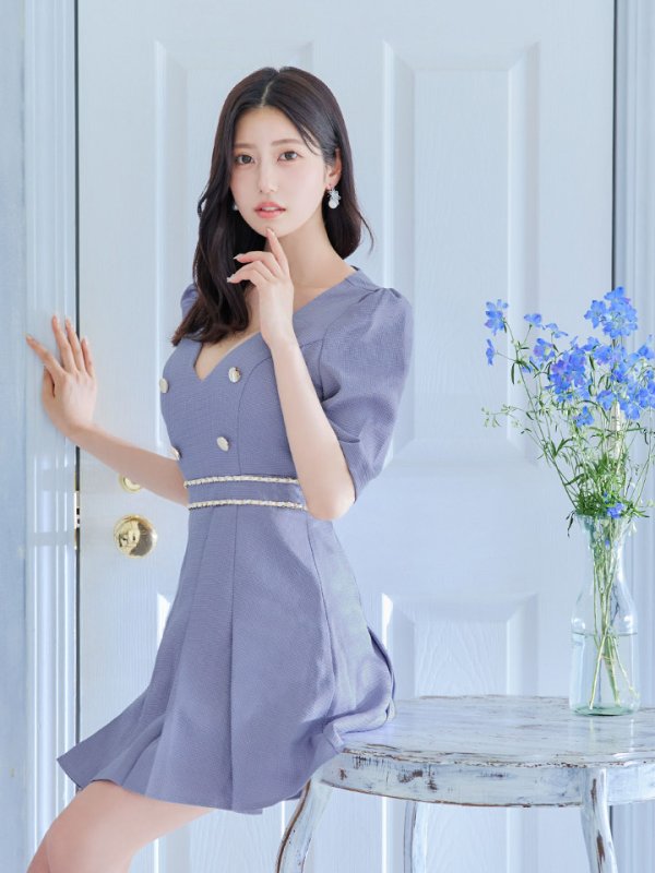 ブルー