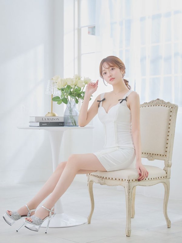 モデル:羽澄まり 身長:158cm 着用サイズ:Sサイズ