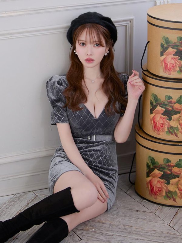 モデル：ゆめ　身長：160cm　着用サイズ：Sサイズ