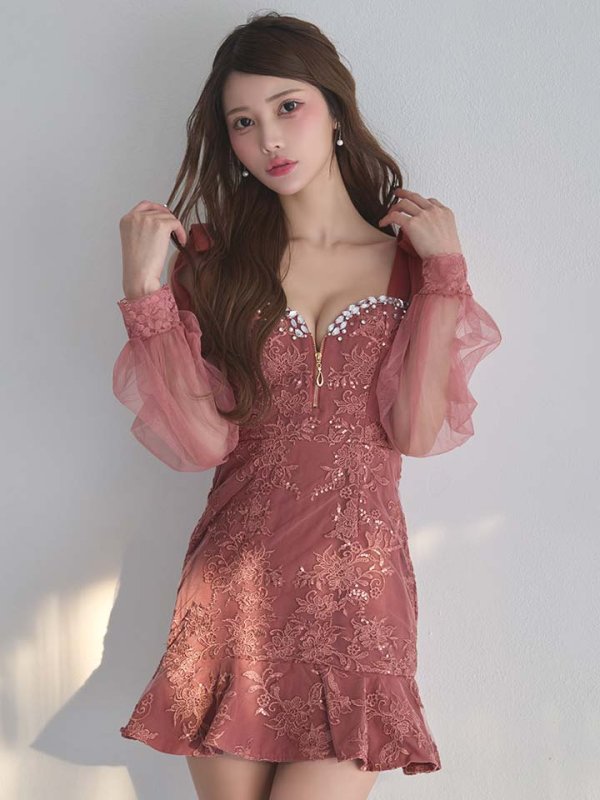 モデル：るりぴ　身長：165cm　着用サイズ：Sサイズ