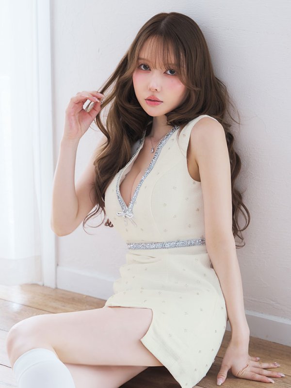モデル：ゆめ　身長：160cm　着用サイズ：Sサイズ