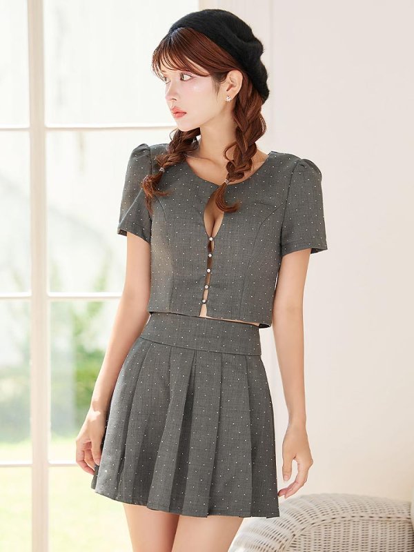 モデル：まりん　身長：163cm　着用サイズ：Sサイズ