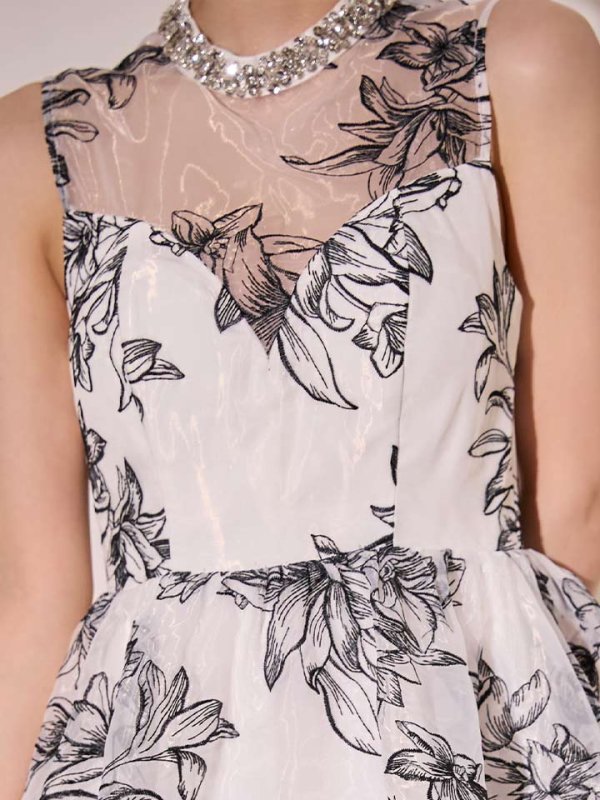 モデル：ももか　身長：156cm　着用サイズ：Sサイズ