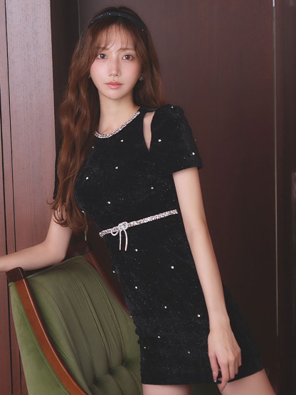 モデル：あすか　身長：170cm　着用サイズ：Sサイズ