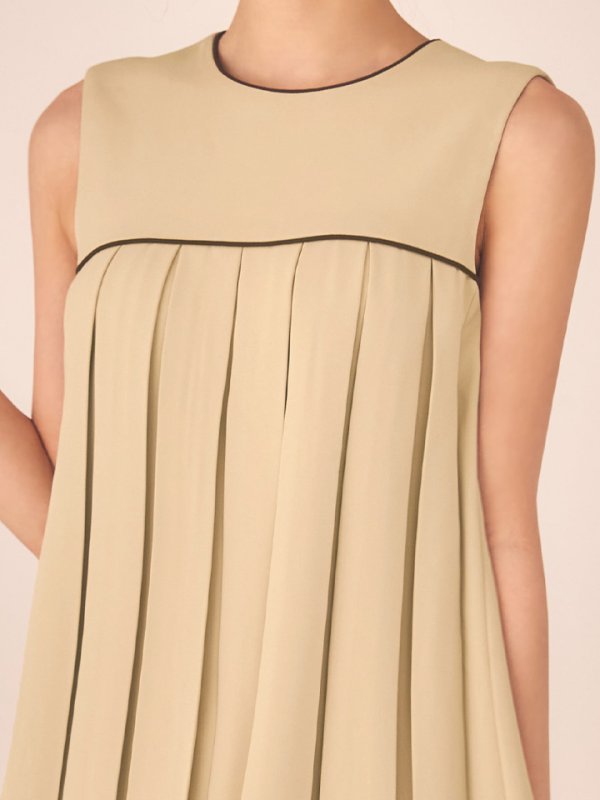 モデル：るりぴ　身長：165cm　着用サイズ：Sサイズ