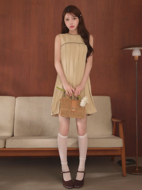 モデル：ももか　身長：156cm　着用サイズ：Sサイズ