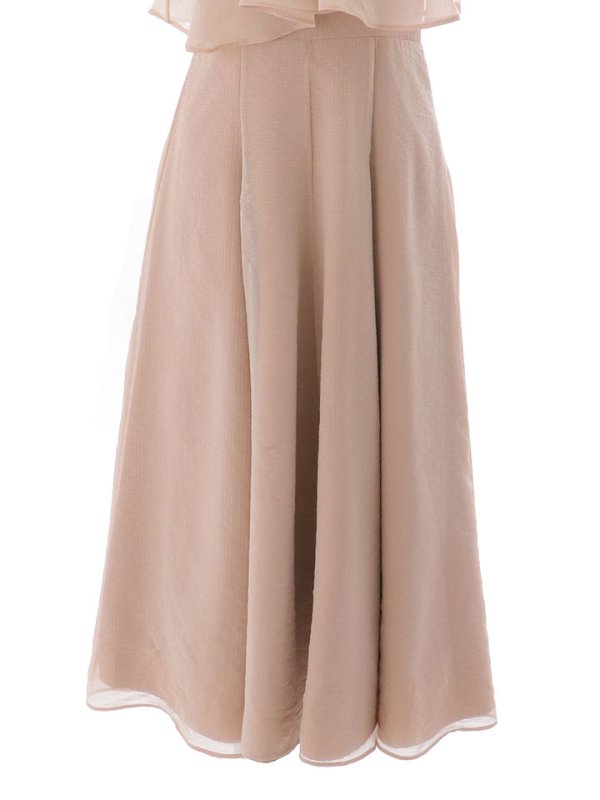 ピンクベージュ