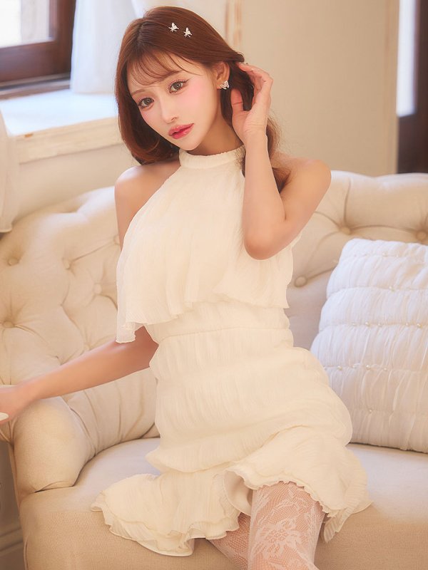 モデル：明日花キララ　身長：162cm　着用サイズ：Sサイズ