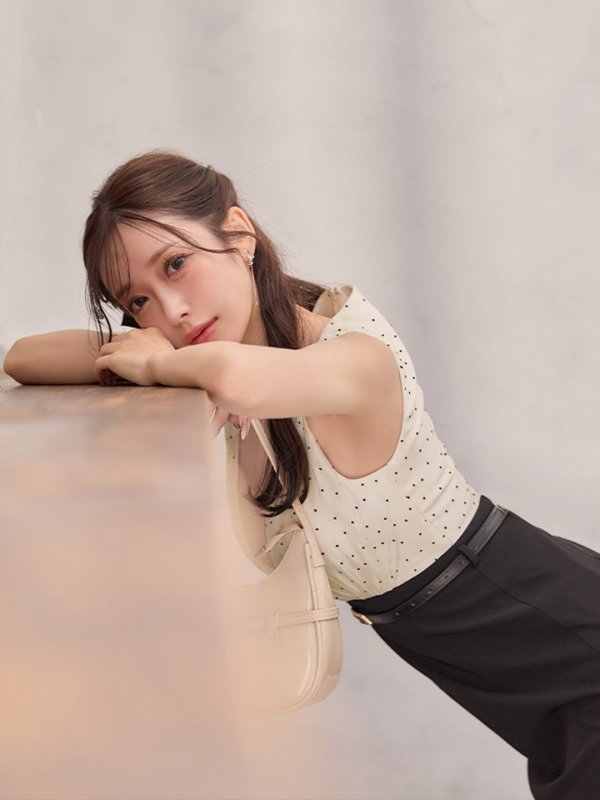 モデル：朝陽凪　身長：156cm　着用サイズ：Sサイズ