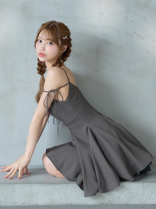 モデル：るりぴ　身長：165cm　着用サイズ：Sサイズ