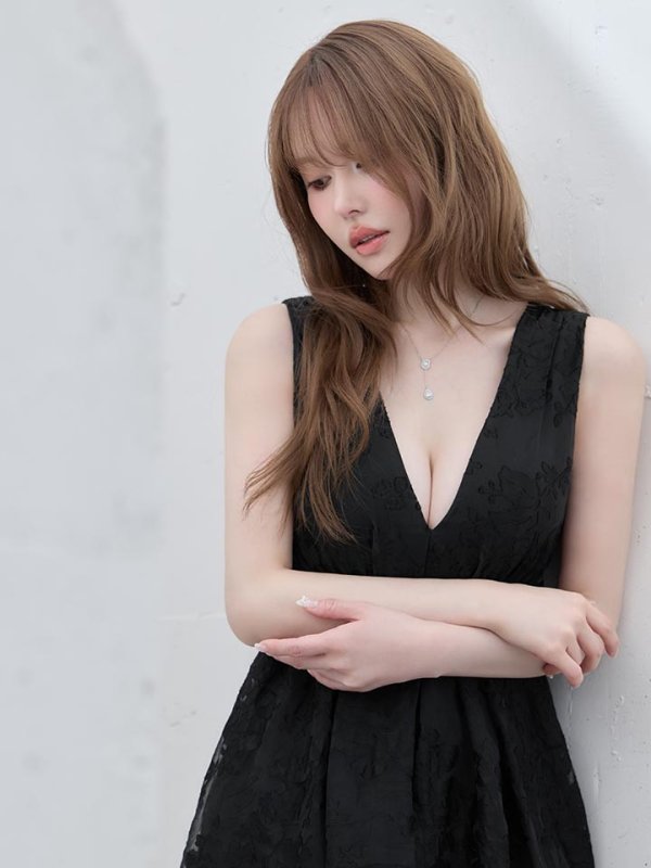 モデル：ゆめ　身長：160cm　着用サイズ：Sサイズ