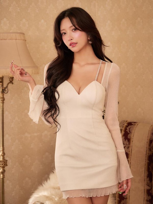 モデル：ゆいぴす　身長：170cm　着用サイズ：Sサイズ