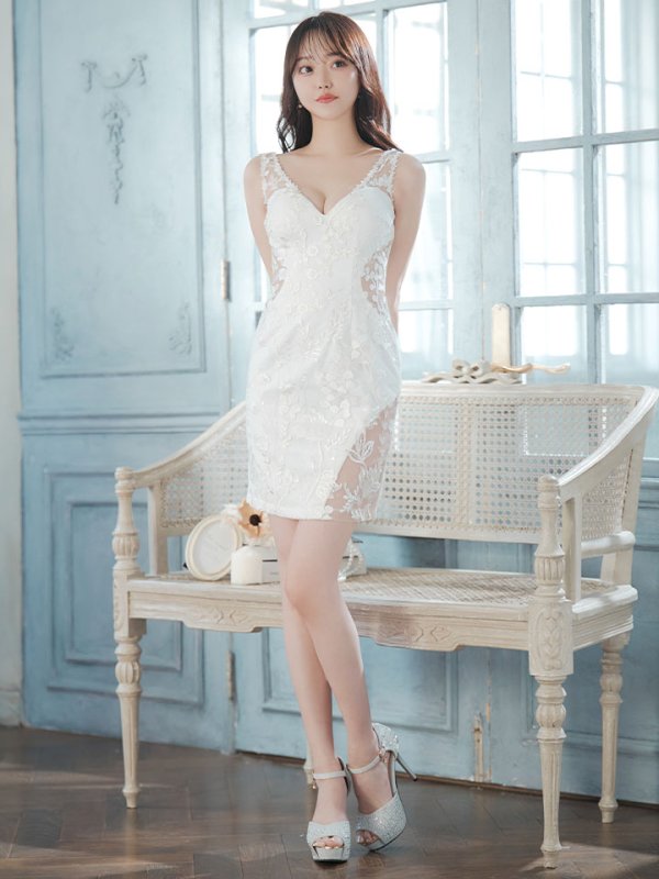 モデル：羽澄まり　身長：158cm　着用サイズ：Sサイズ