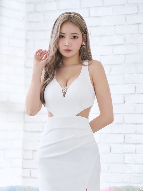 モデル：PyunA.(ぴょな)　身長：160cm　着用サイズ：Sサイズ