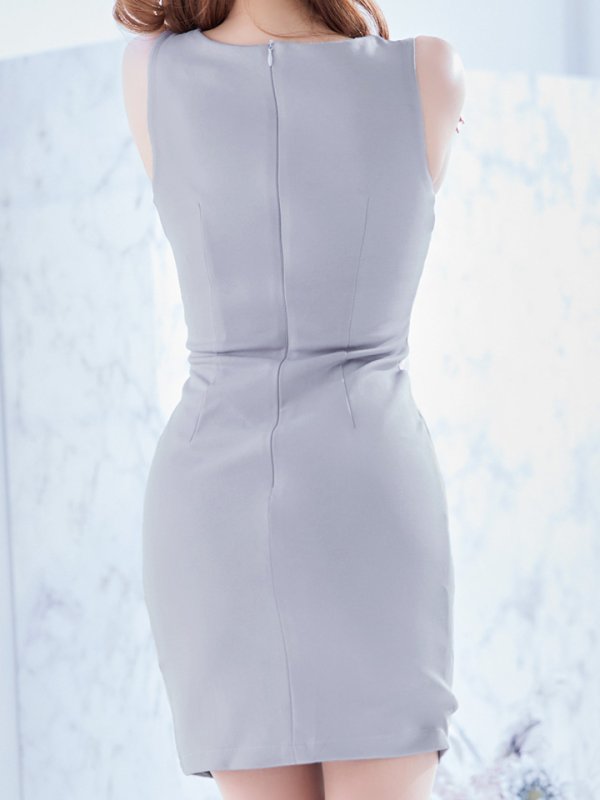 モデル：真優川咲　身長：159cm　着用サイズ：Sサイズ