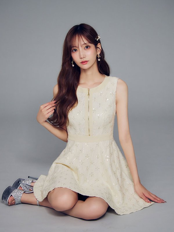 モデル：あすか　身長：170cm　着用サイズ：Sサイズ