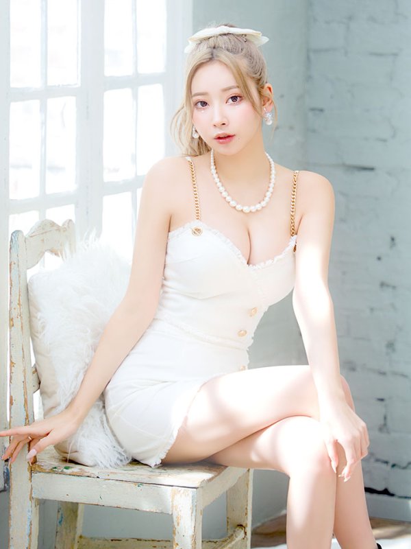 モデル:PyunA.(ぴょな) 身長:160cm 着用サイズ:Sサイズ