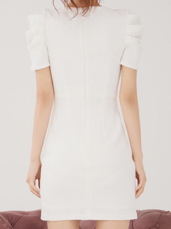 モデル：まりん　身長：163cm　着用サイズ：Sサイズ