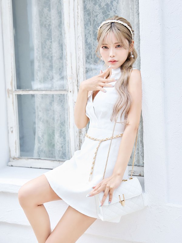 モデル：如月れい　身長：156cm　着用サイズ：Sサイズ