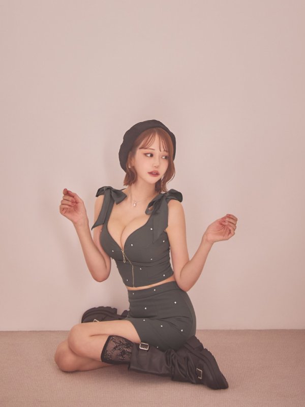 モデル：れみれみ　身長：163cm　着用サイズ：Sサイズ