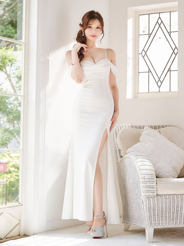 モデル：桜伊みやこ　身長：168cm　着用サイズ：Sサイズ