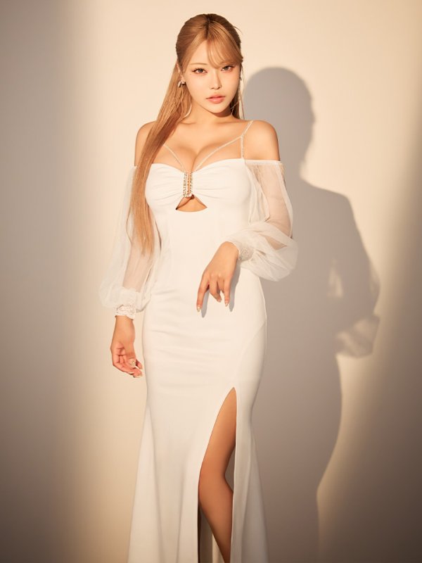 モデル：如月れい　身長：156cm　着用サイズ：Sサイズ