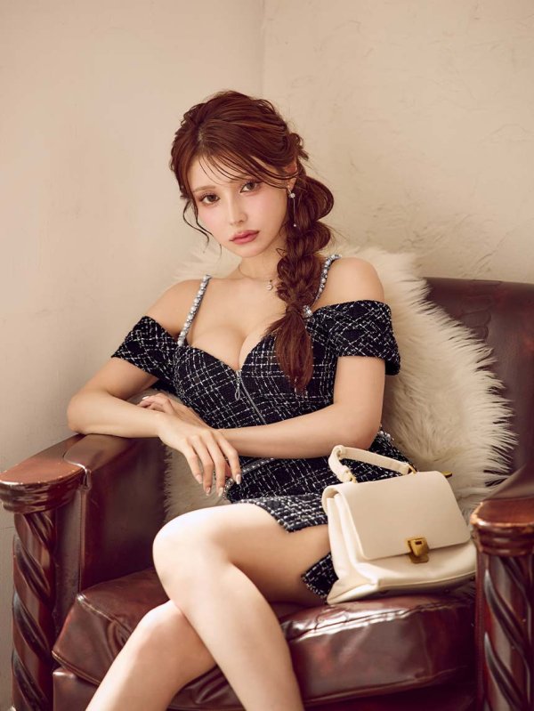 モデル:ももか 身長:156cm 着用サイズ:Sサイズ