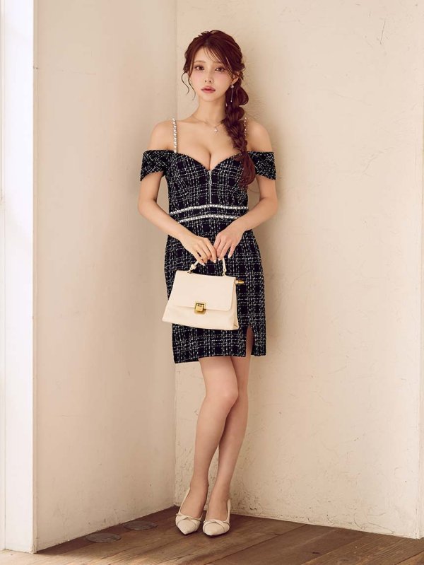 モデル：ももか　身長：156cm　着用サイズ：Sサイズ