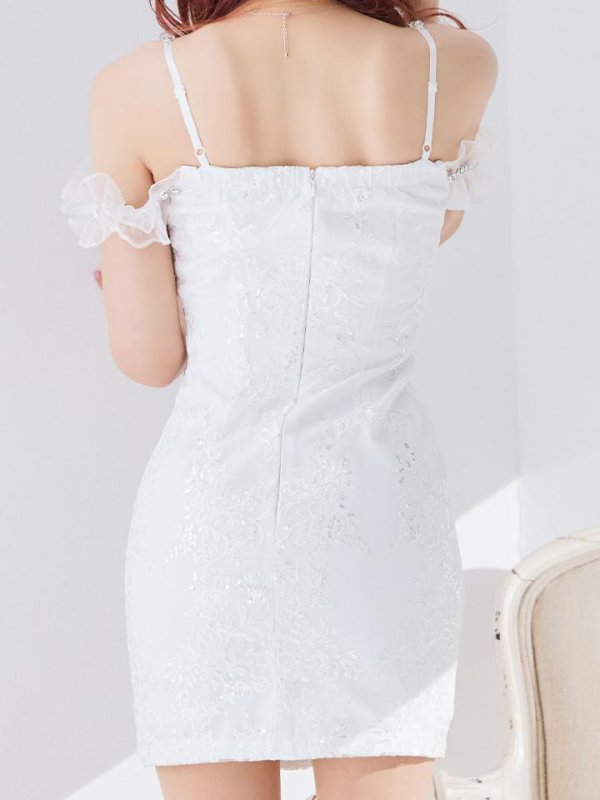 モデル：真優川咲　身長：159cm　着用サイズ：Sサイズ