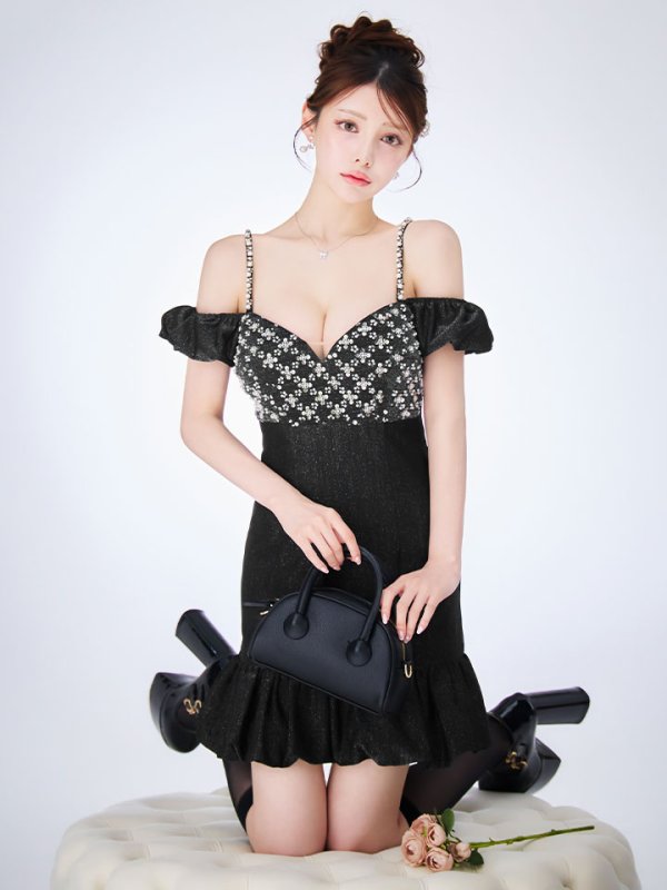 モデル：ももか　身長：156cm　着用サイズ：Sサイズ