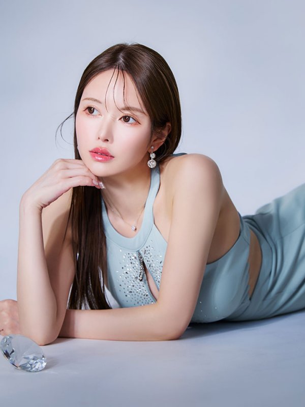 モデル：ゆめ　身長：160cm　着用サイズ：Sサイズ