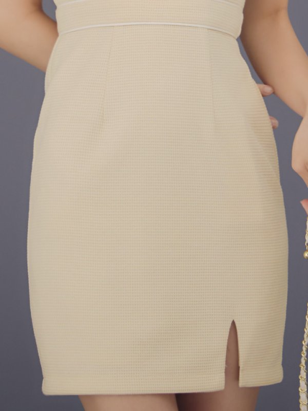 モデル：まりん　身長：163cm　着用サイズ：Sサイズ