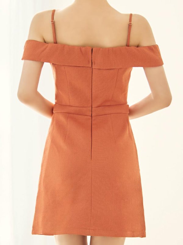 モデル：ももか　身長：156cm　着用サイズ：Sサイズ