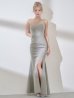 モデル：如月れい　身長：156cm　着用サイズ：Sサイズ