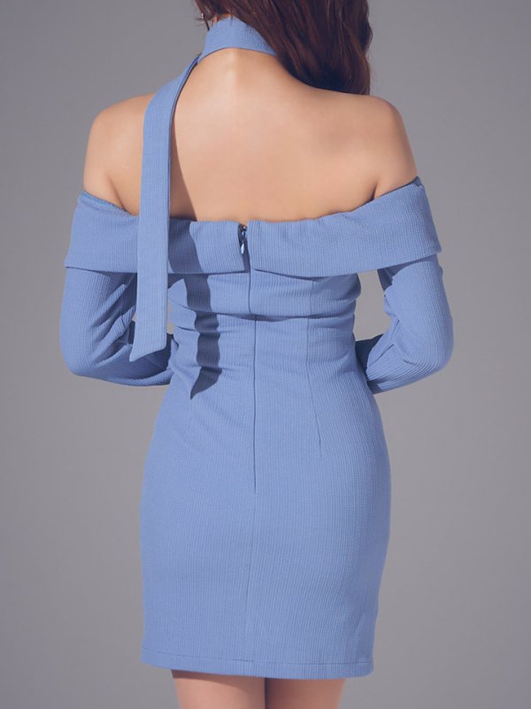 モデル：明日花キララ　身長：162cm　着用サイズ：Sサイズ