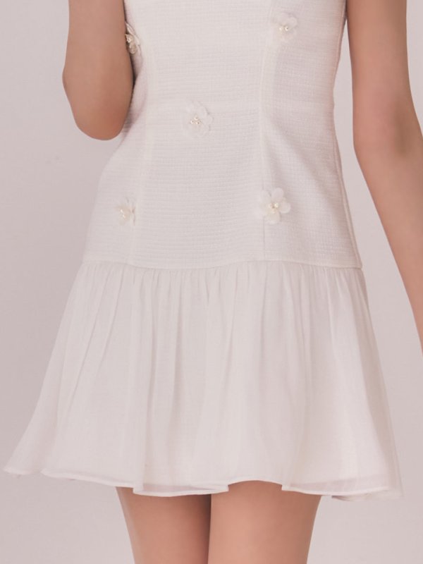 モデル：明日花キララ　身長：162cm　着用サイズ：Sサイズ