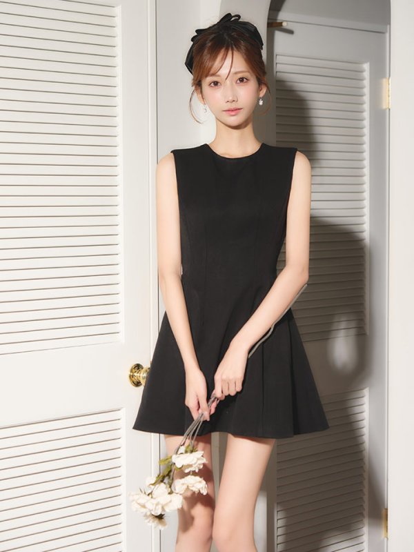 モデル：あすか　身長：170cm　着用サイズ：Sサイズ