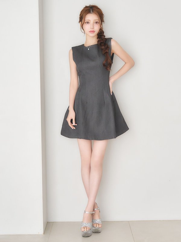 モデル：ももか　身長：156cm　着用サイズ：Sサイズ