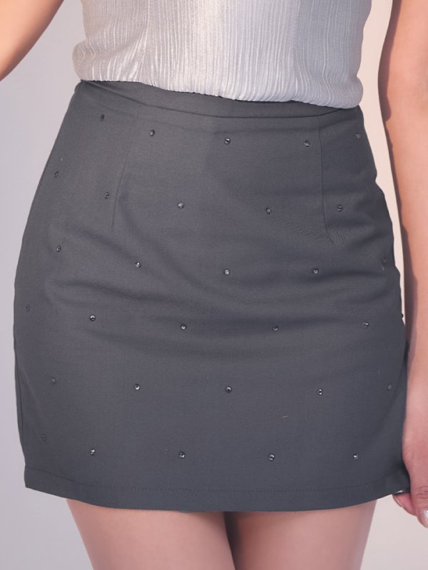 モデル：明日花キララ　身長：162cm　着用サイズ：Sサイズ