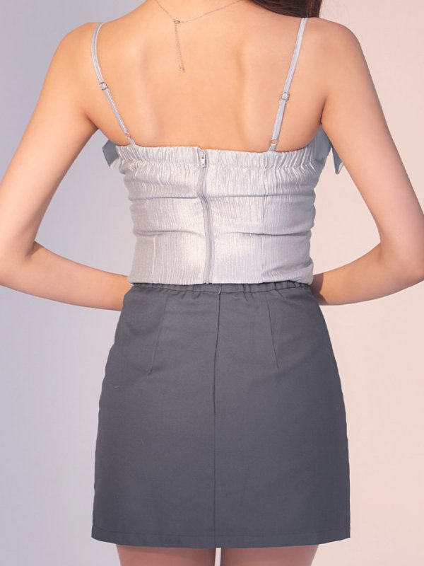 モデル：明日花キララ　身長：162cm　着用サイズ：Sサイズ