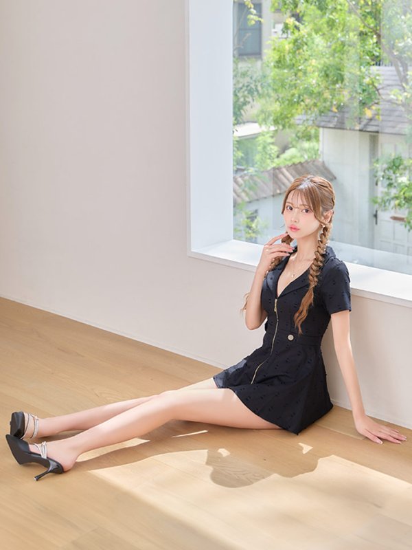ネイビー　モデル：るりぴ　身長：165cm　着用サイズ：Sサイズ