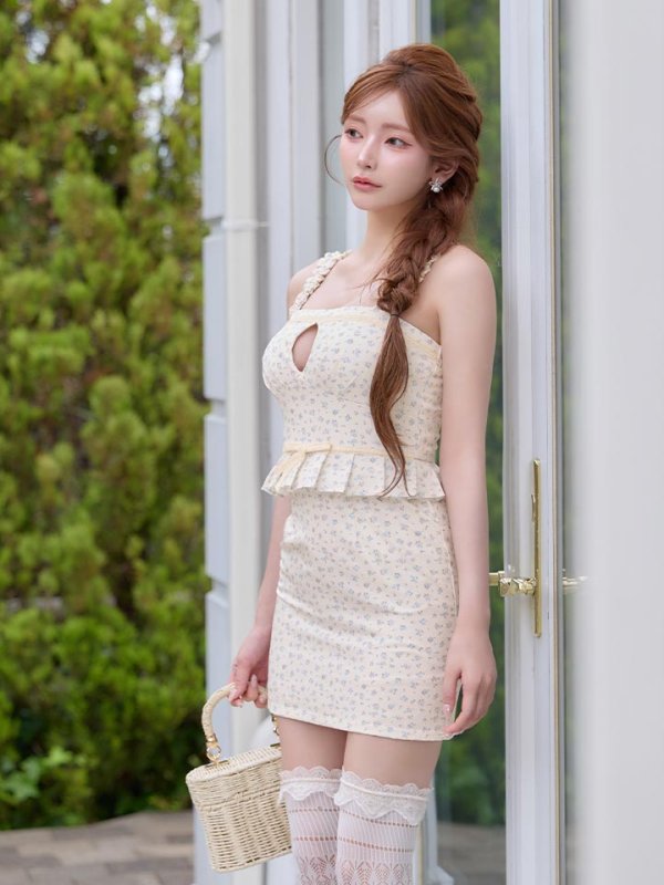 モデル：まみ　身長：161cm　着用サイズ：Sサイズ