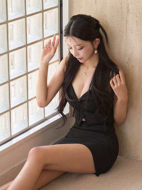 モデル：ゆいぴす　身長：170cm　着用サイズ：Sサイズ