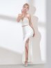モデル：如月れい　身長：156cm　着用サイズ：Sサイズ
