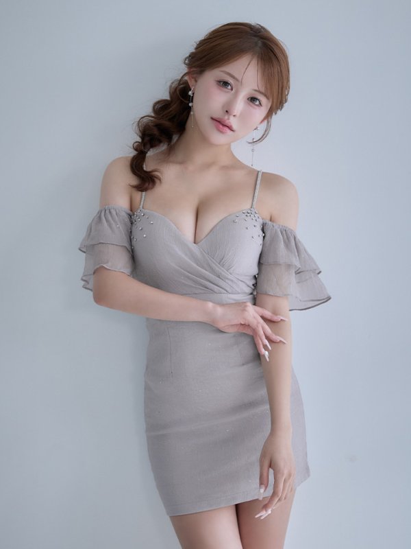 モデル：かるあ　身長：156cm　着用サイズ：Sサイズ