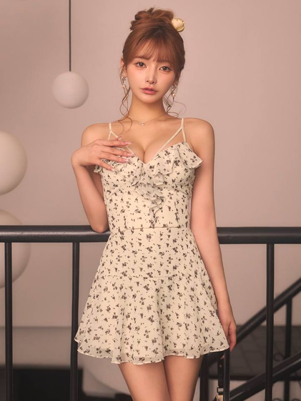 モデル：まみ　身長：161cm　着用サイズ：Sサイズ